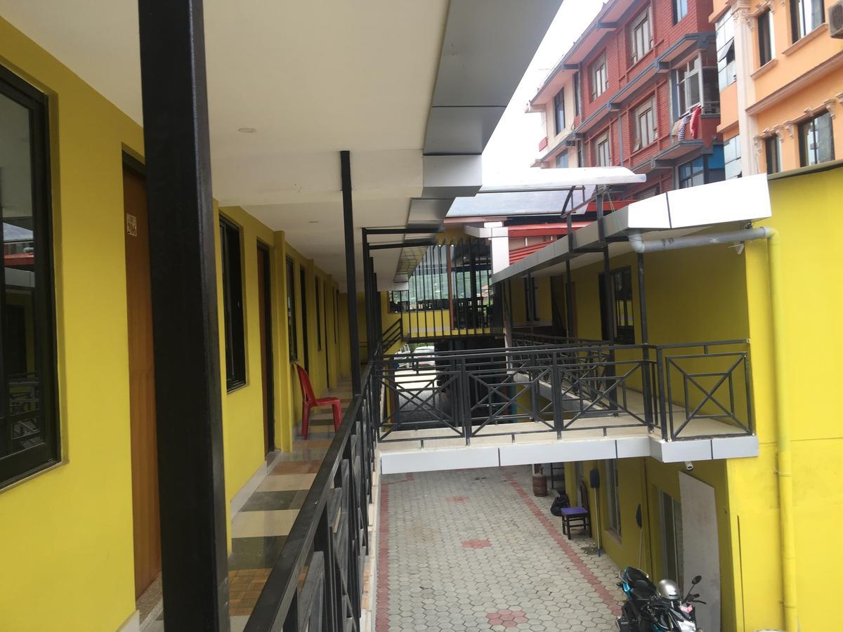 Hotel Dine & Dream Kathmandu Exterior photo