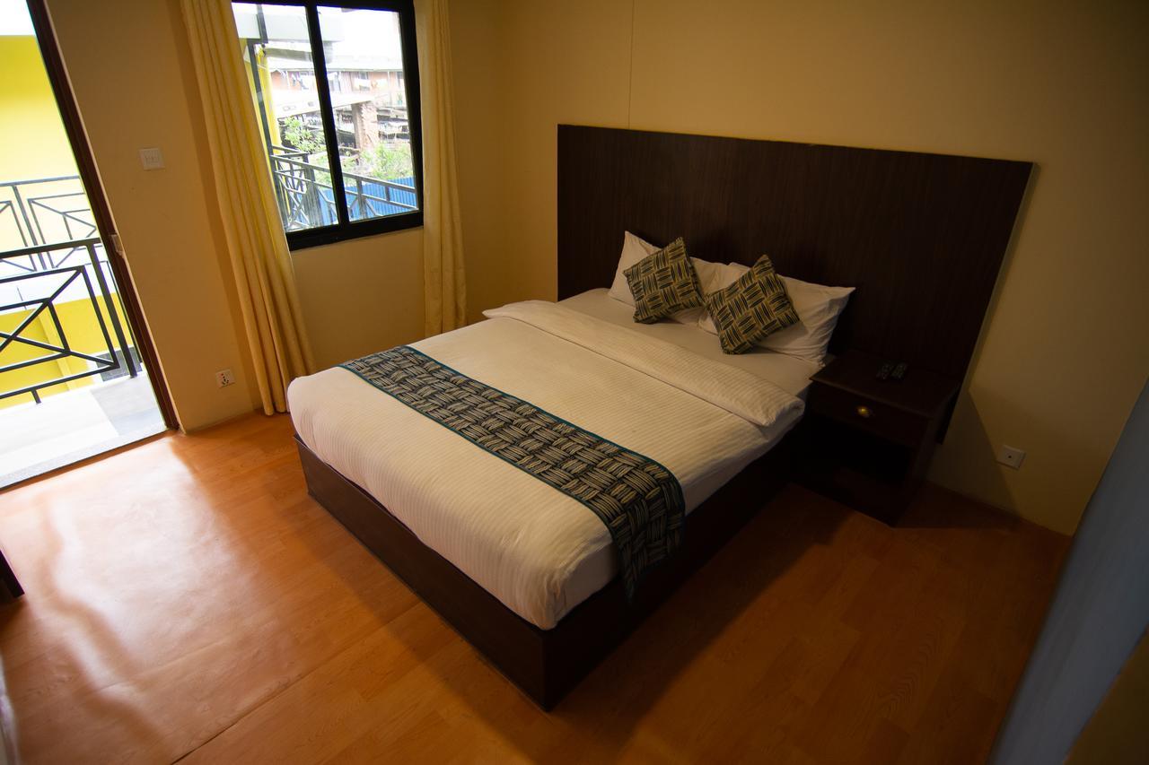 Hotel Dine & Dream Kathmandu Exterior photo